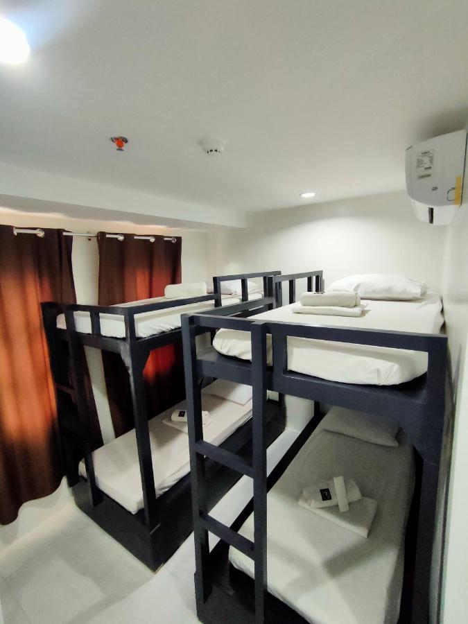 Villa Rosita Hotel Naga City By Reddoorz Buitenkant foto