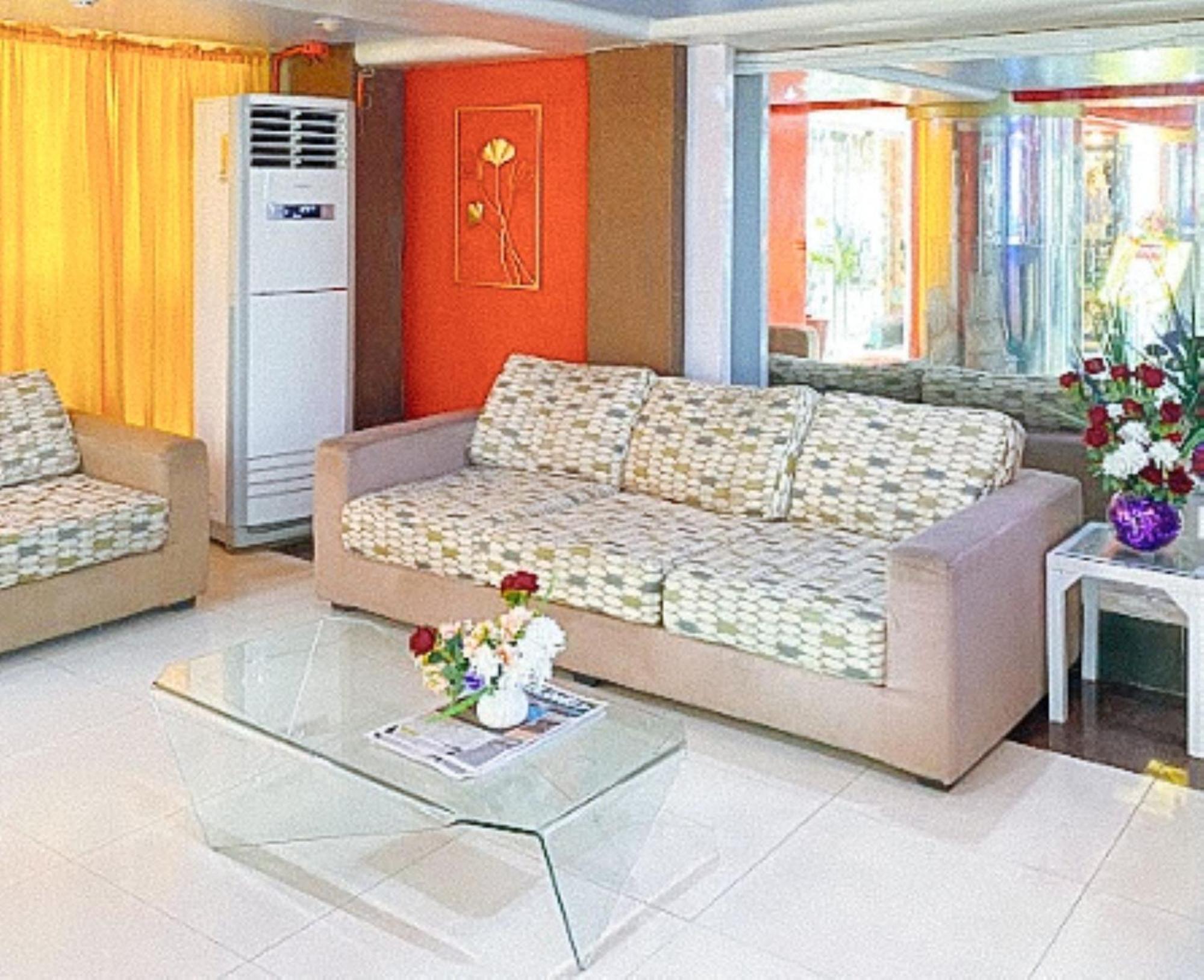Villa Rosita Hotel Naga City By Reddoorz Buitenkant foto